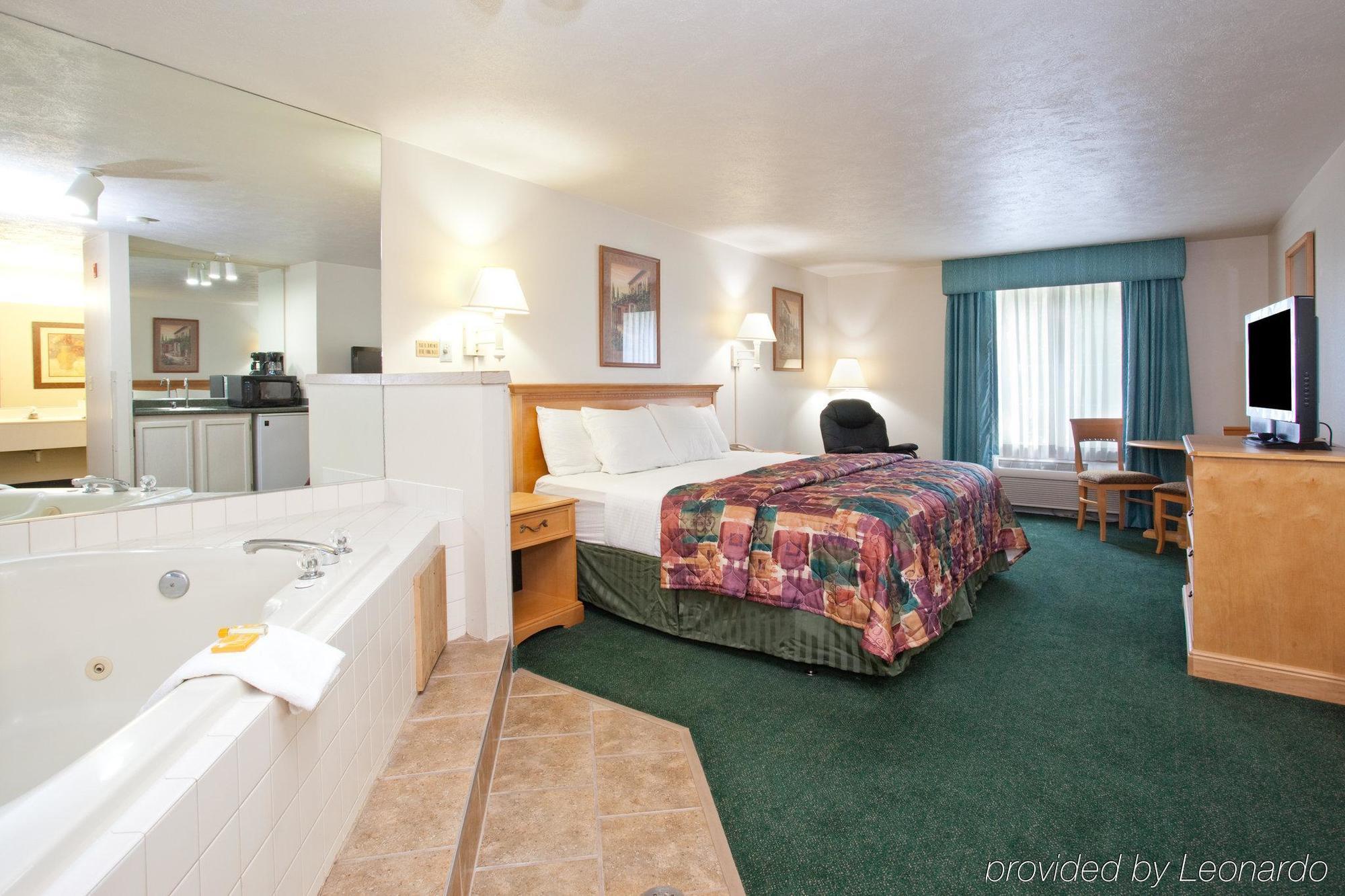 Baymont By Wyndham Coeur D Alene Hotel Coeur d'Alene Exterior photo