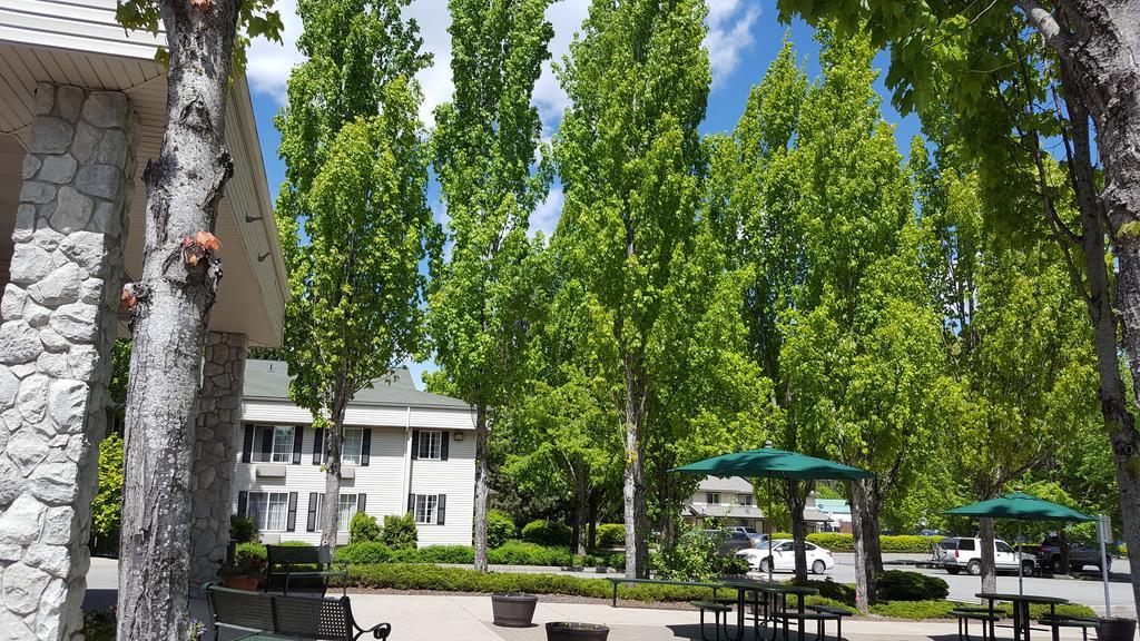 Baymont By Wyndham Coeur D Alene Hotel Coeur d'Alene Exterior photo